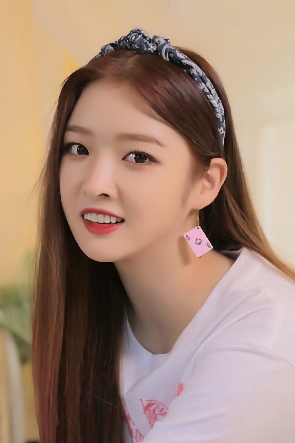 Ahn Eun Jin