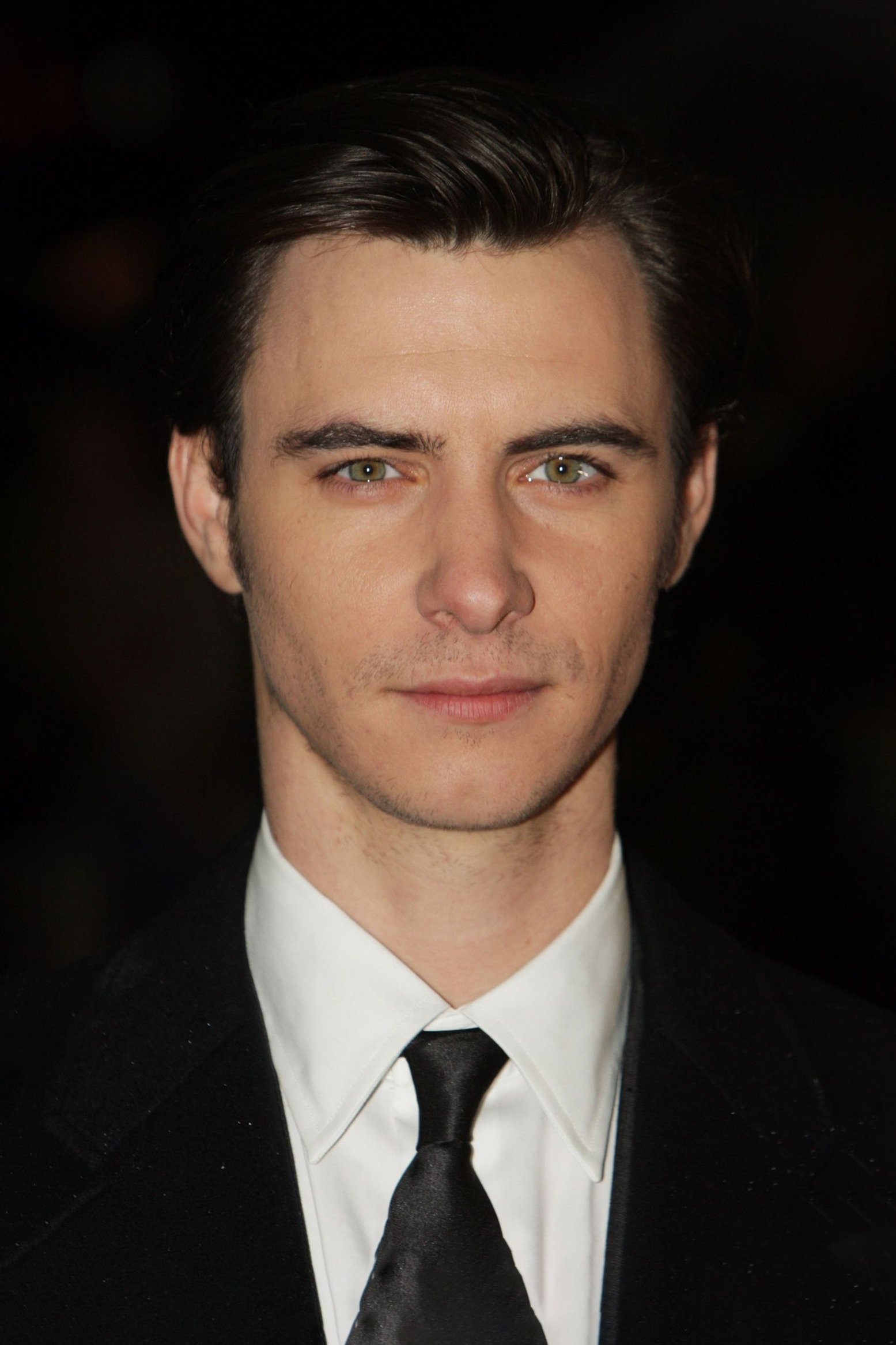 Harry Lloyd,