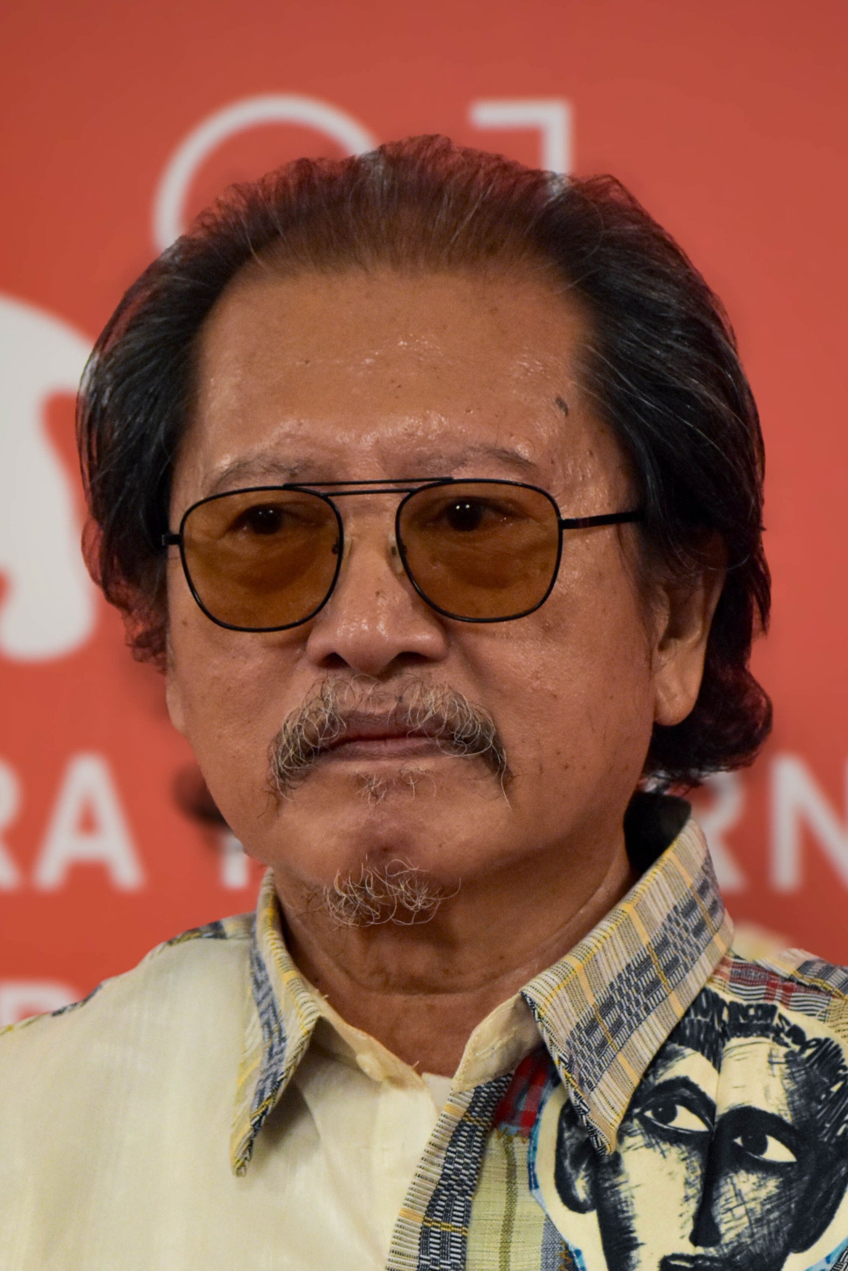 Ronnie Lazaro